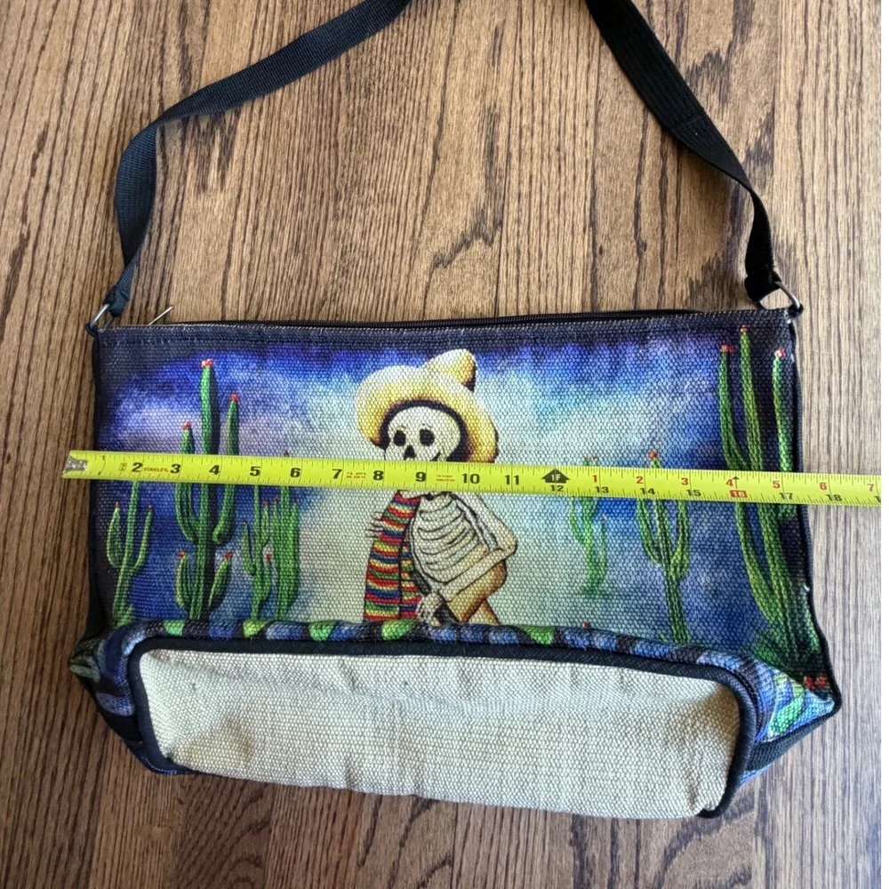 N/A woven tapestry